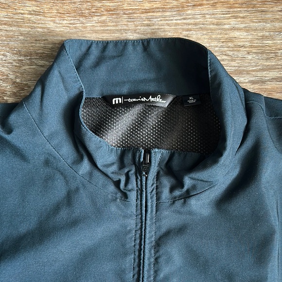 Travis Mathew Jacket - Picture 4 of 5